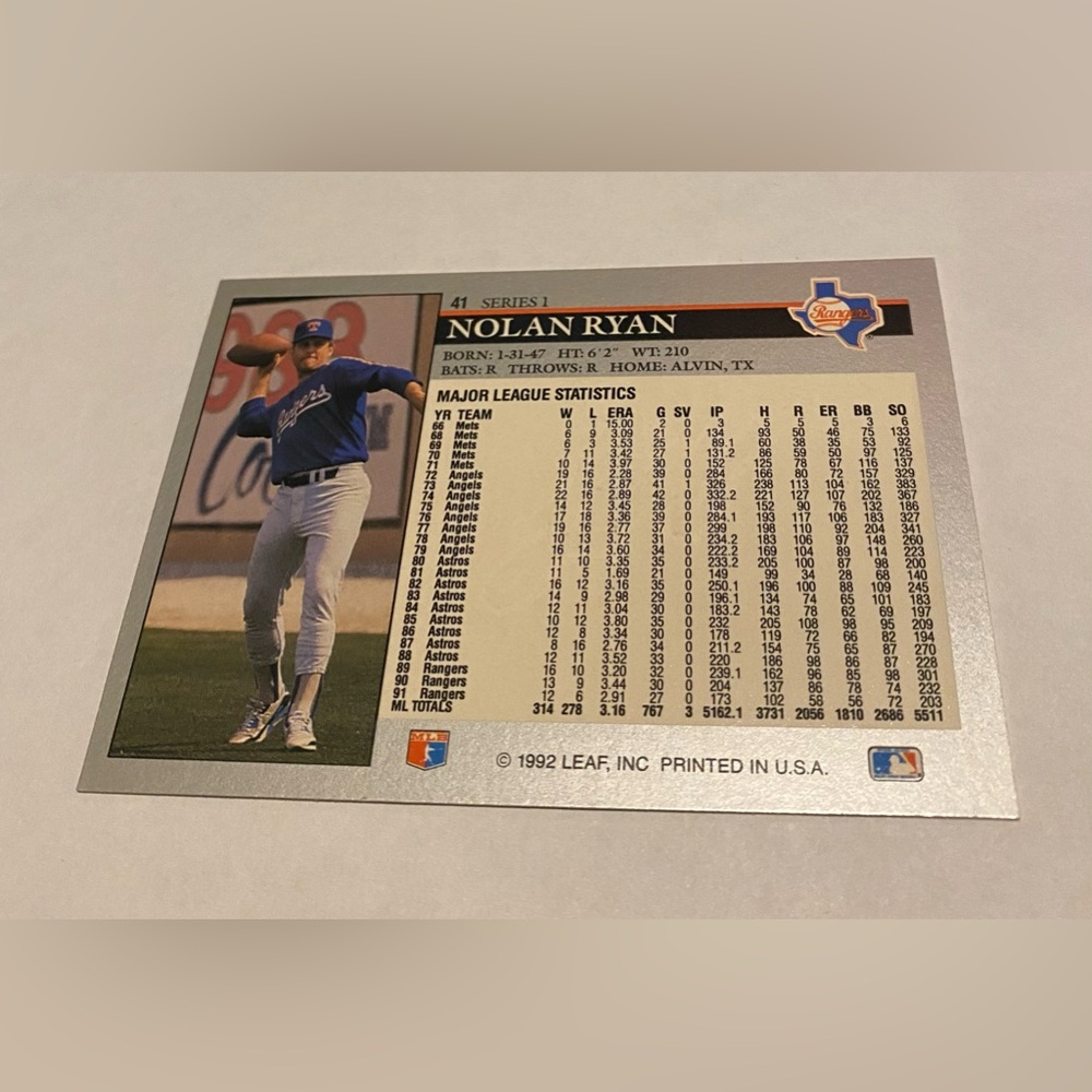 Nolan Ryan 1992 Leaf Baseball Card #41 Texas Rangers Vintage Collectible - Picture 2 of 3